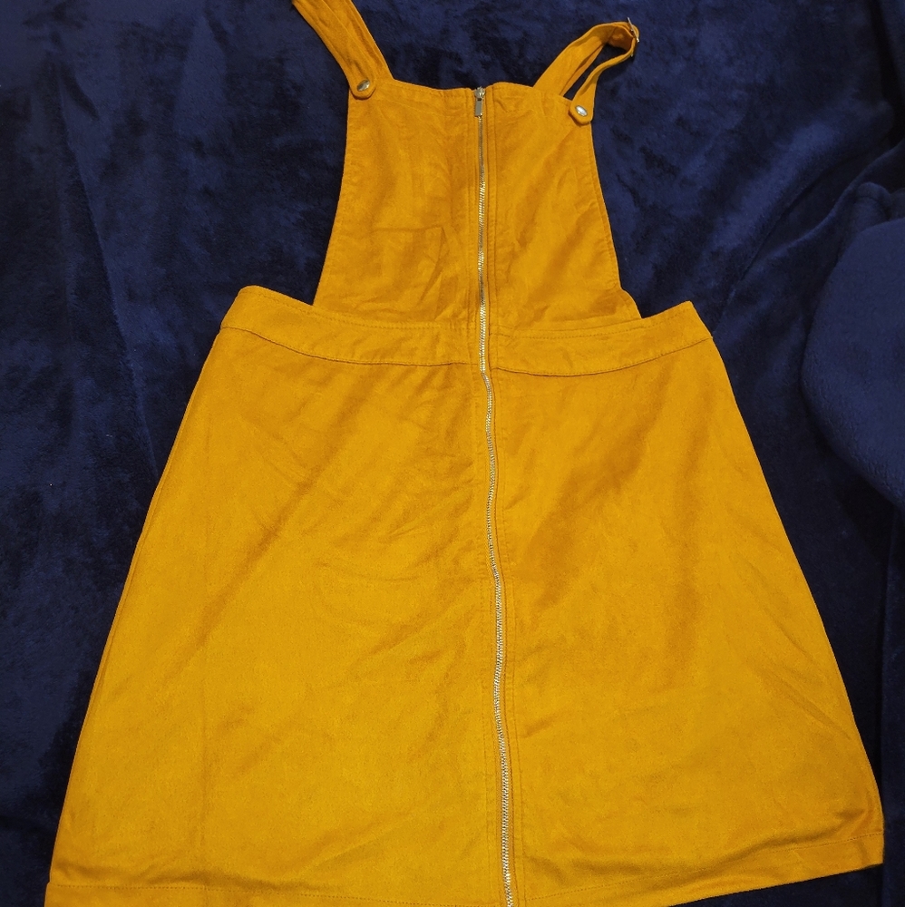 Bluenotes jumper skirt, medium size in yellow mustard